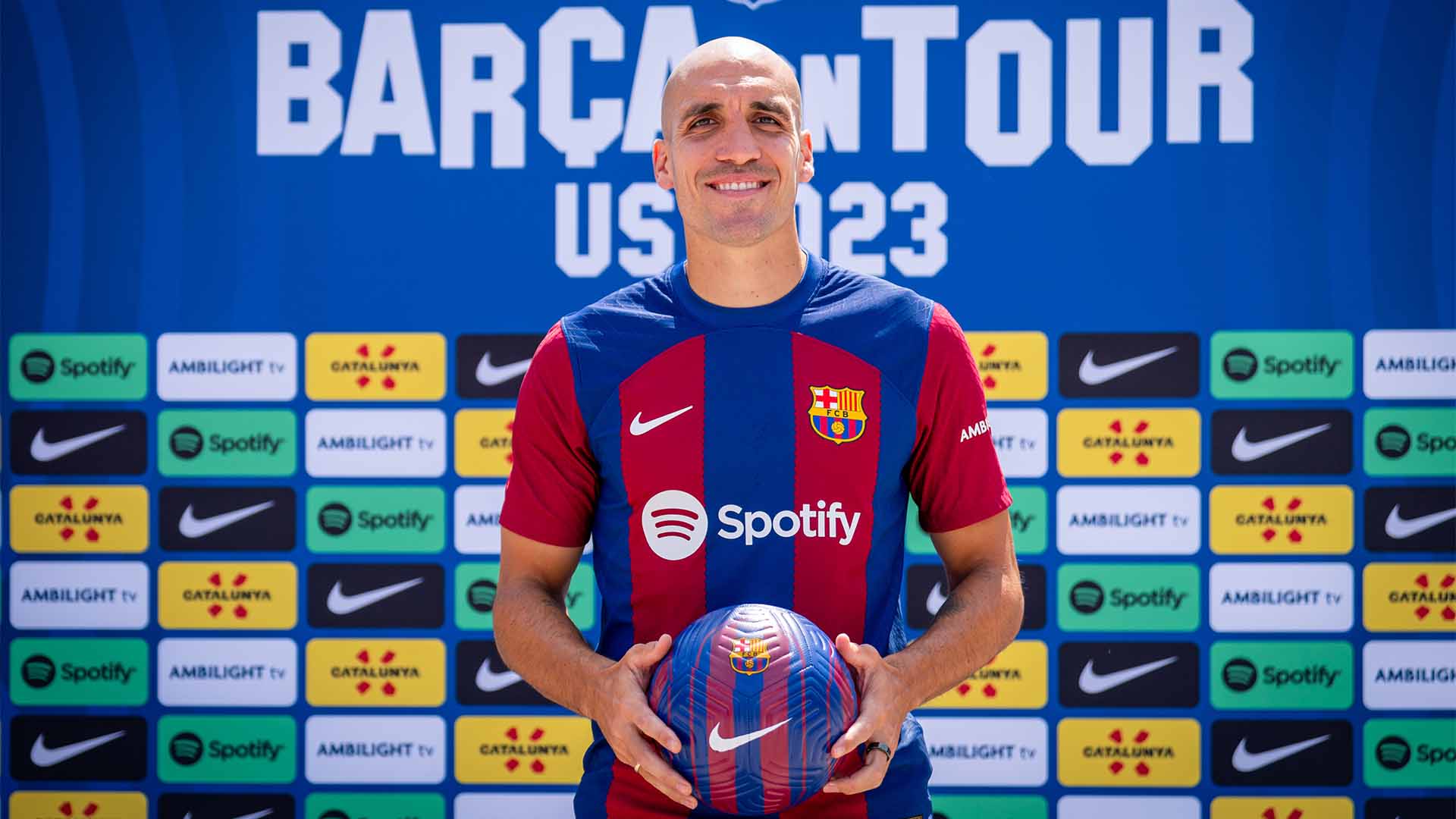 Barcelona Hadirkan Oriol Romeu sebagai Rekrutan Baru di Camp Nou