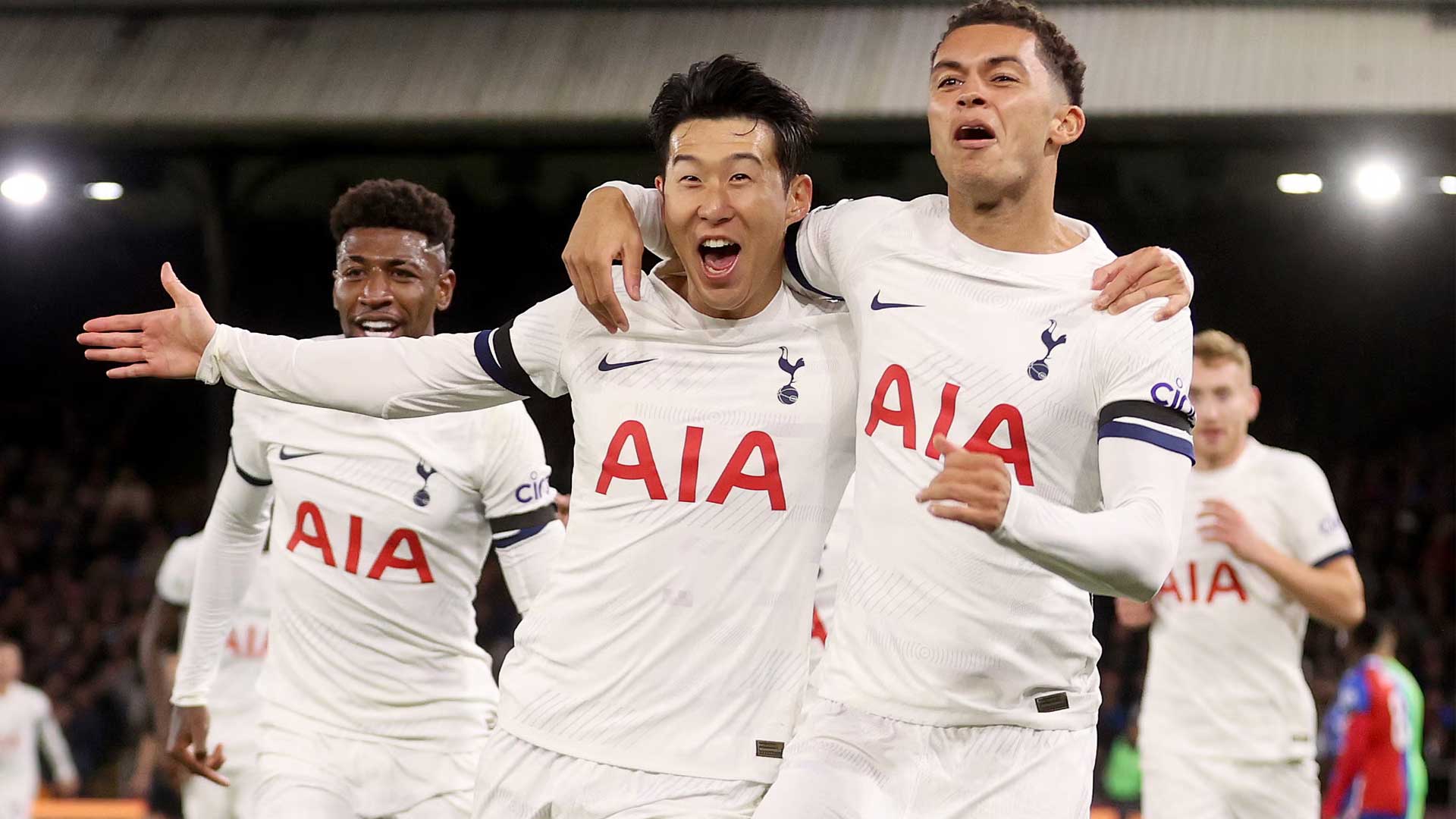 Tottenham Hotspur Kalahkan Aston Villa 2-1, Berkat Aksi Gemilang Son dan Kane